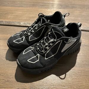 Black and Gray Men's Athletic Shoes